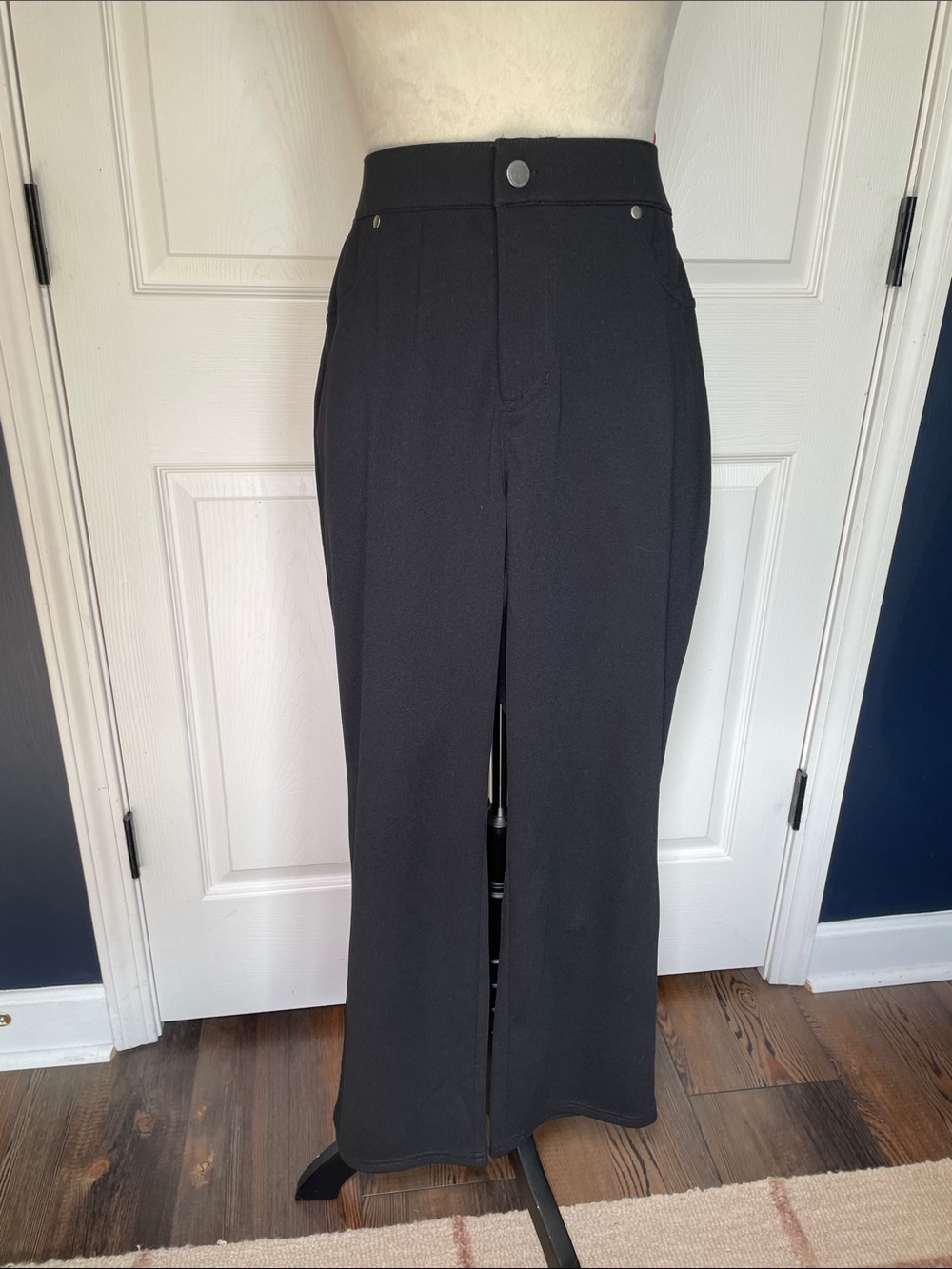 Liz Claiborne Black Pull On Knit Trousers Comfort Stretch Size 14 Petite
